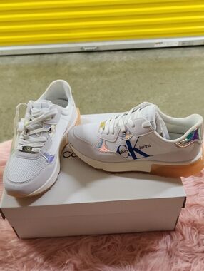 Calvin Klein White Sneakers with Holographic Accents and Gum Sole